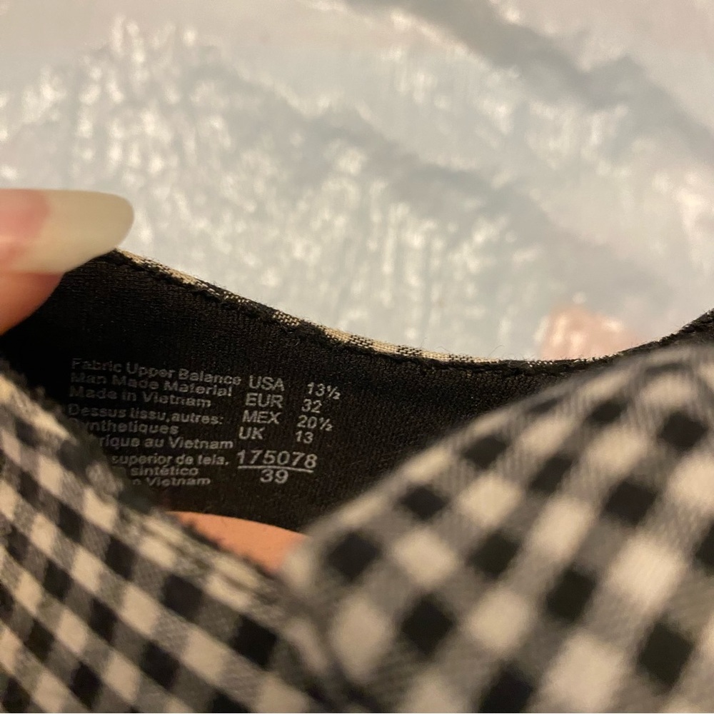 Minnie Mouse flats Bows black white checkered. SZ 13.5 Gently worn. - Picture 6 of 15
